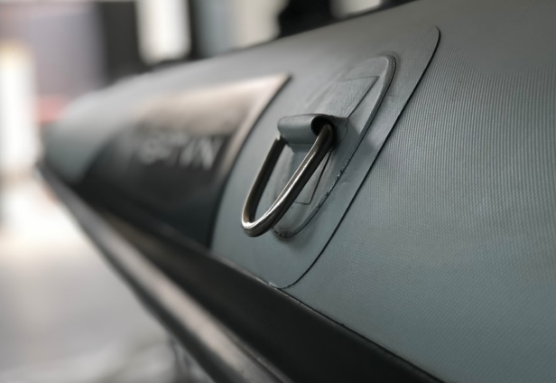 Γάστρα τύπου καταμαράν